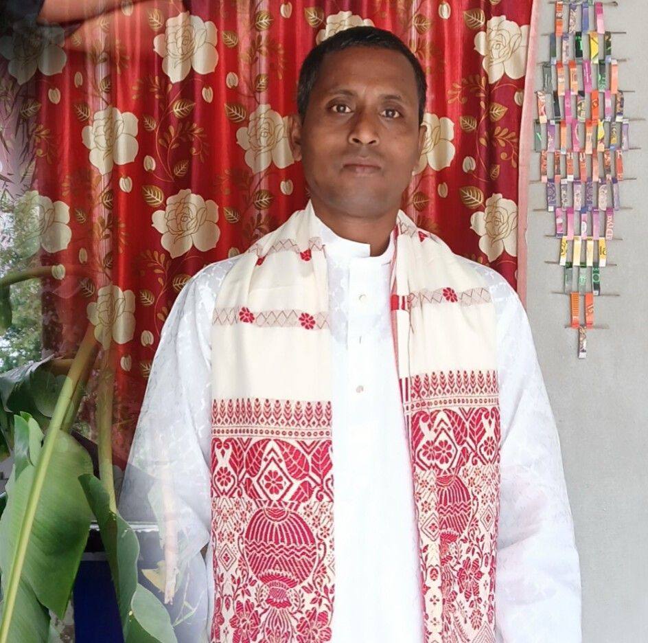 নৱম আৰু দশম শ্ৰেণীৰ ছাত্ৰ ছাত্ৰী সকলে অর্থৰ অভাৱত টিউচন কৰিব পৰা নাই ...
