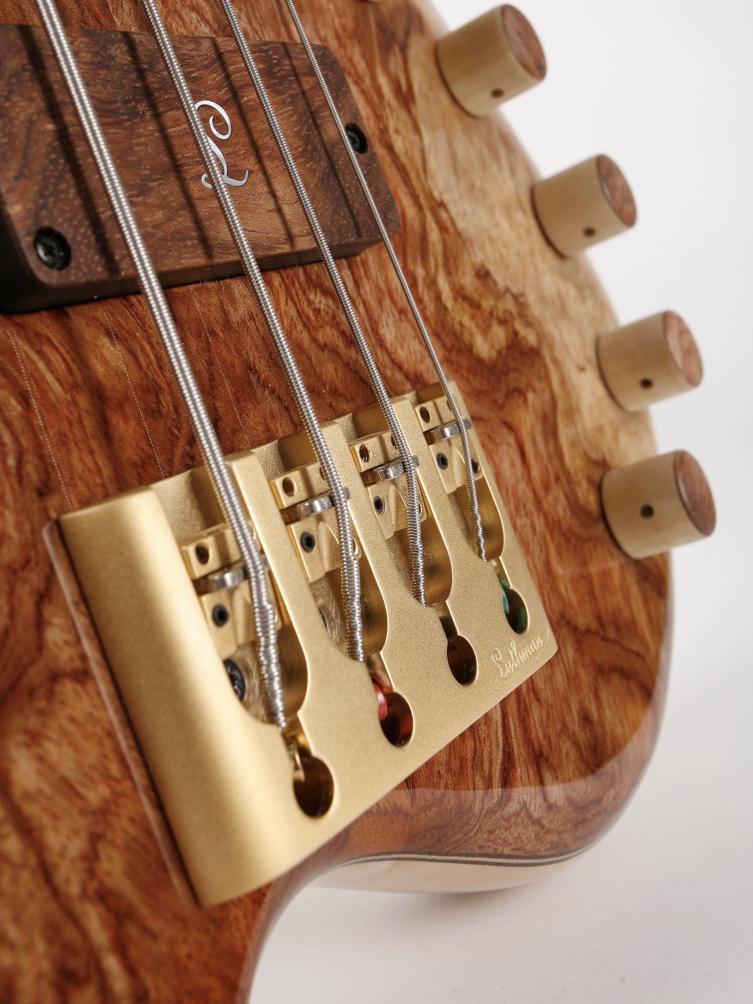 Luthman Basses (@luthmanbasses) • Facebook