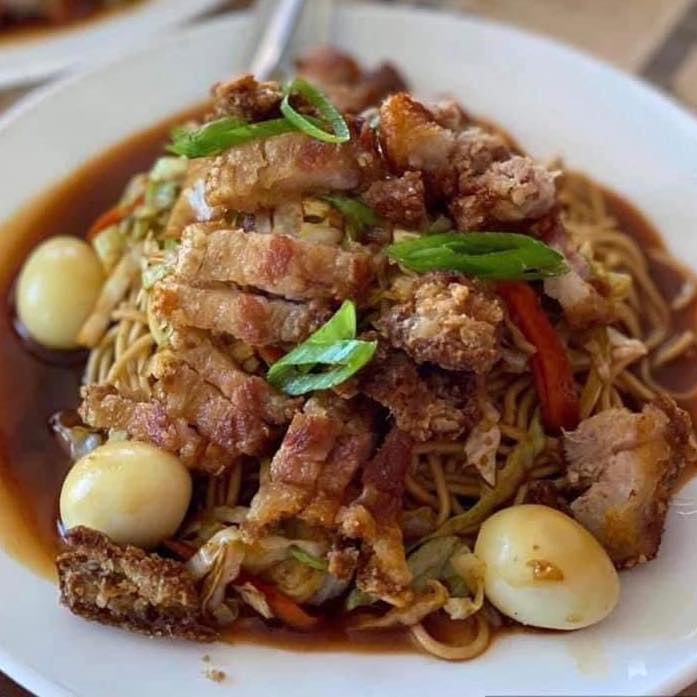 Pancit Cabagan & Pancit Batil Patong | Quezon City
