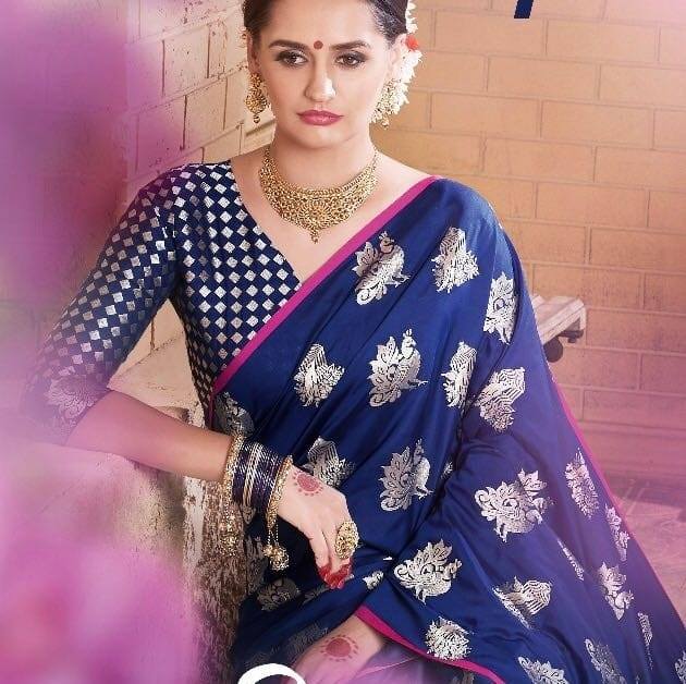 SIYA Collections