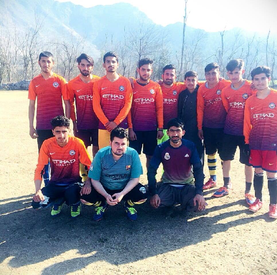 Azad Fc Torwarsak