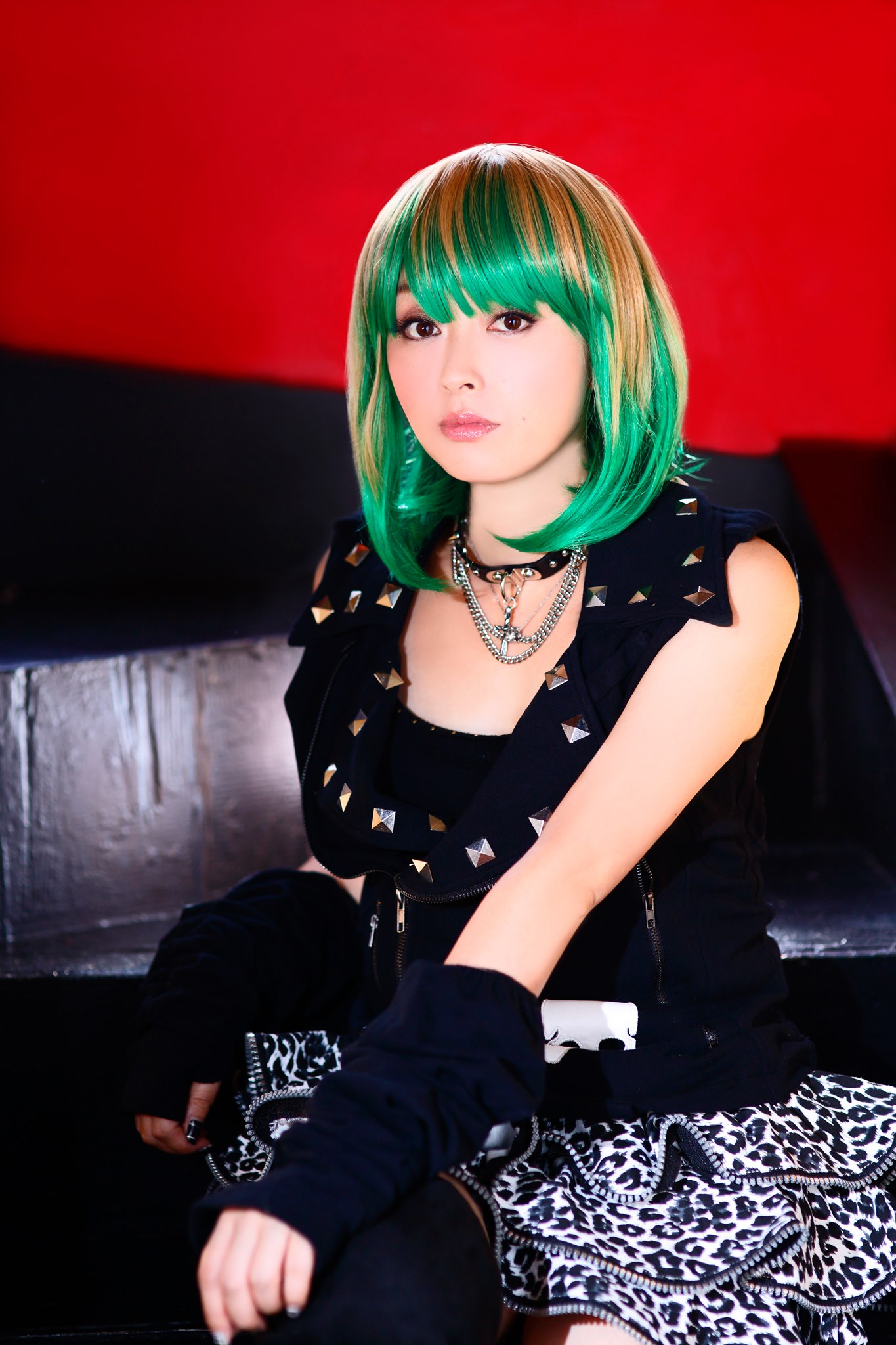NANA (@NANA.official.2019) • Facebook