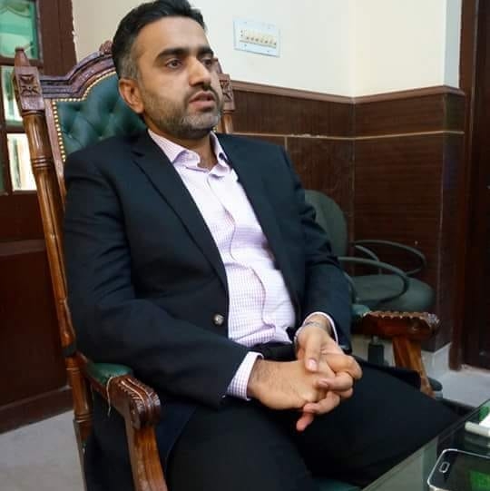 Dc kamber javed Jagirani