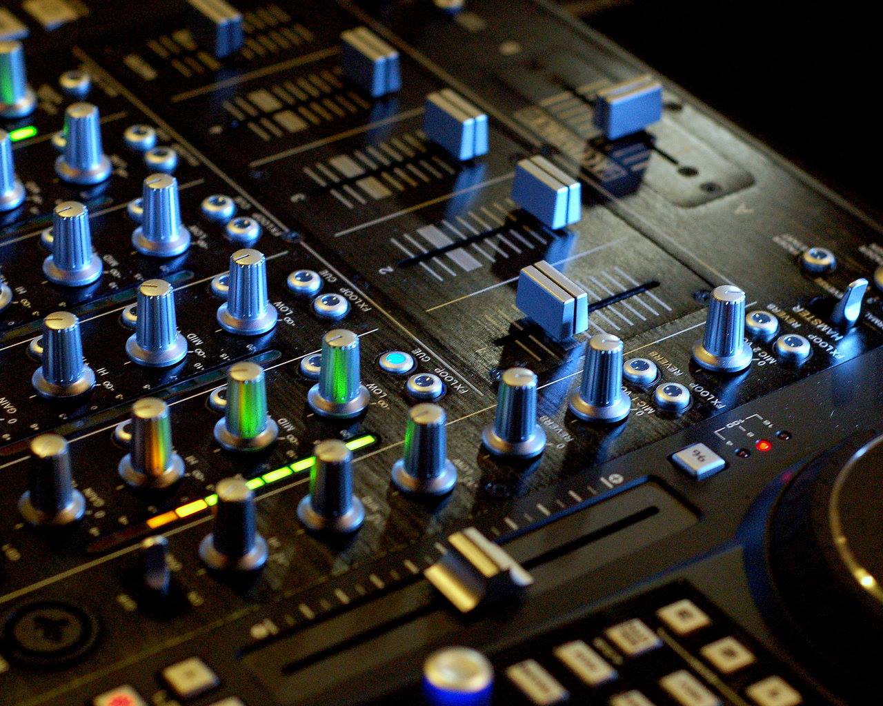 DJ RIFAT