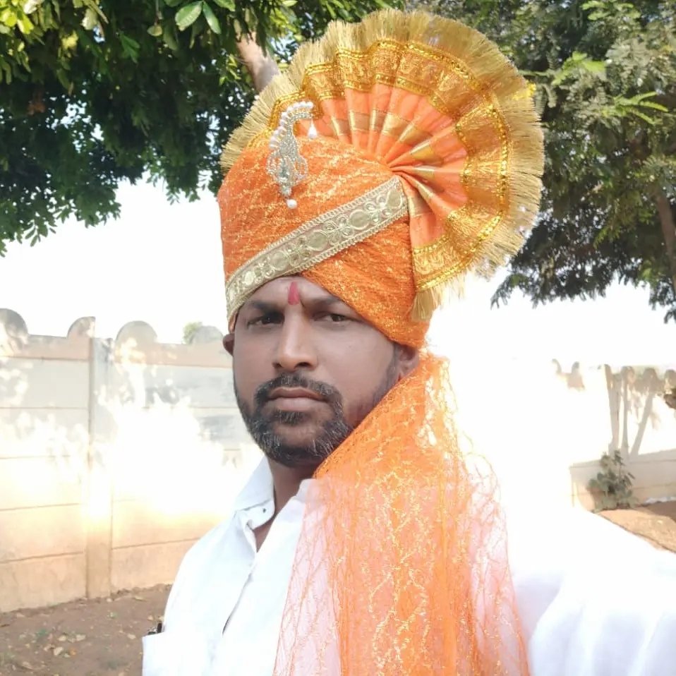 🗣️ नवरात्री कलर आहेत का तुमच्या कडे पुढारी कुरता मध्ये..? . . # ...