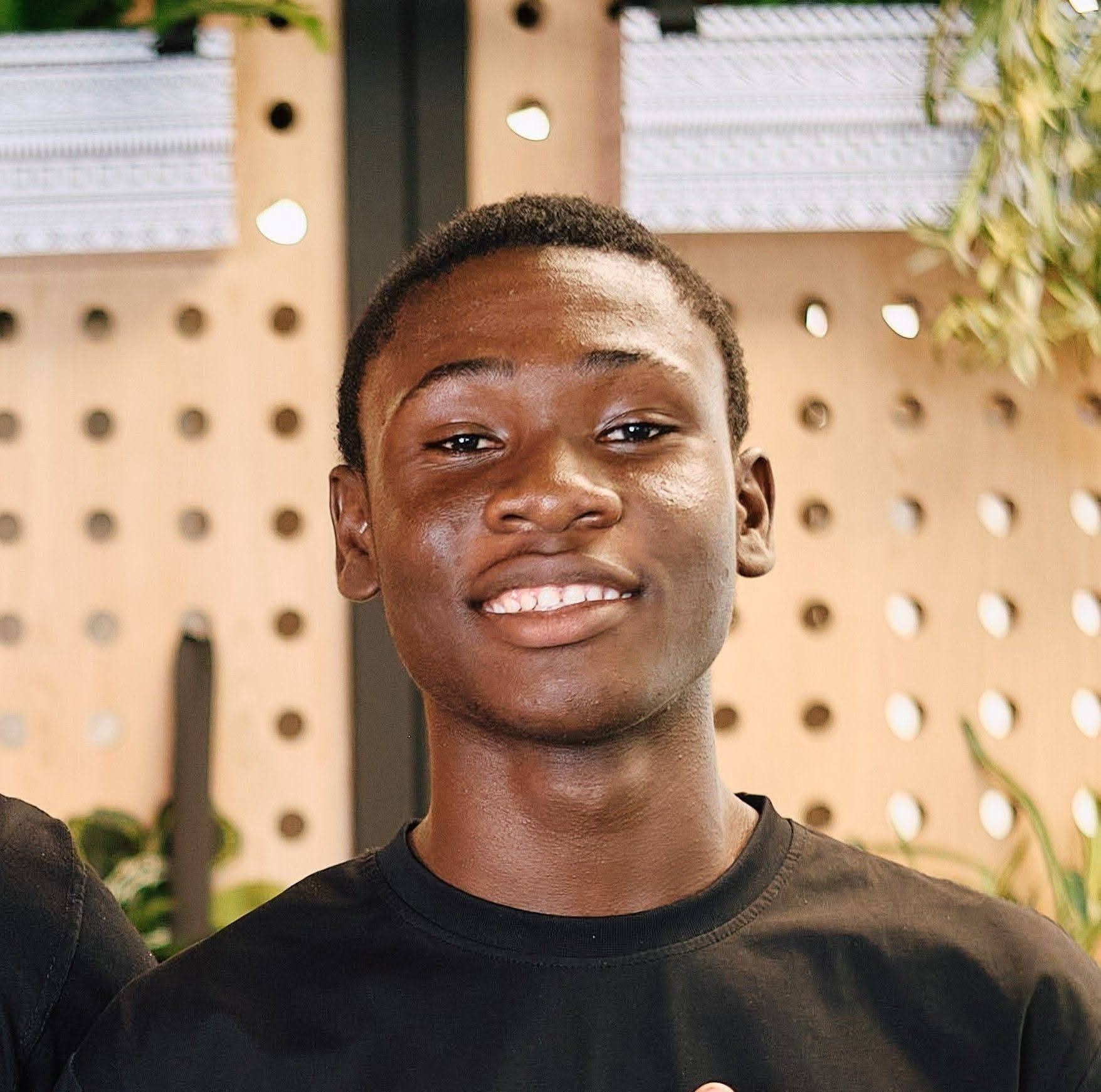 Building a website for Leo Snow as a Software Developer 🚶🏾‍♂️⚡ AS ...