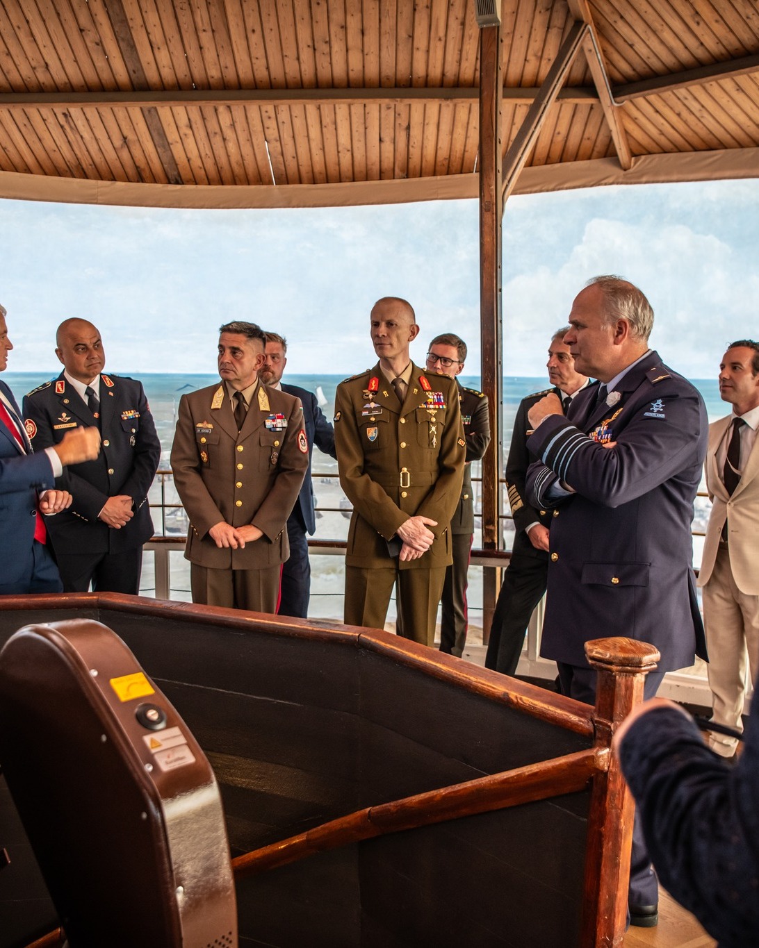 Commandant der... - Commandant der Strijdkrachten