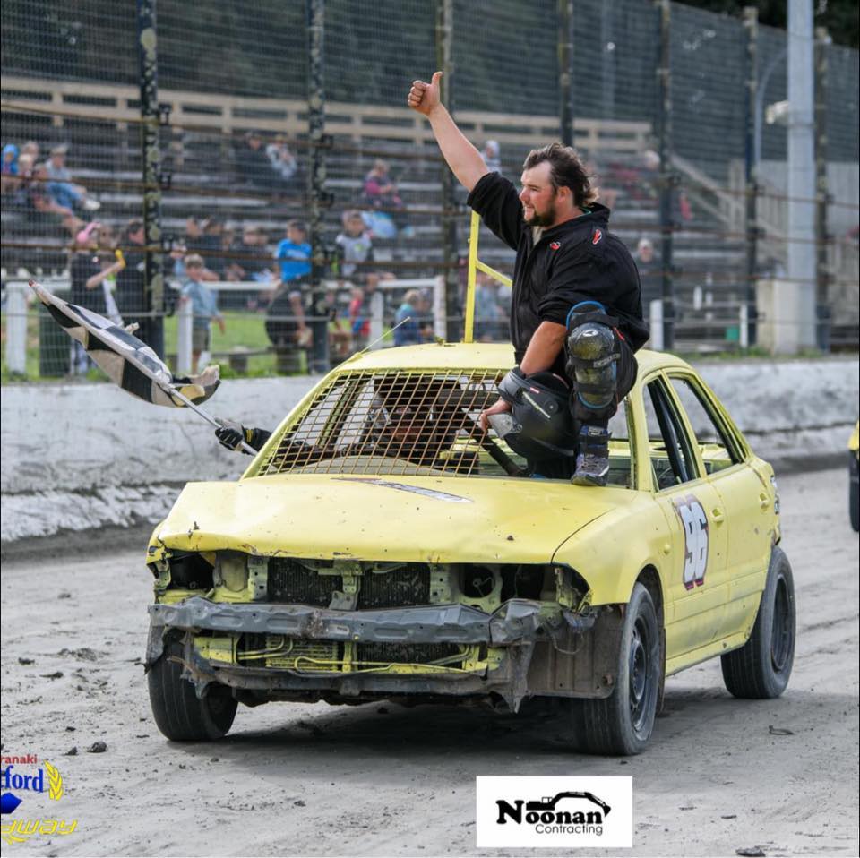 On Smoko derby team