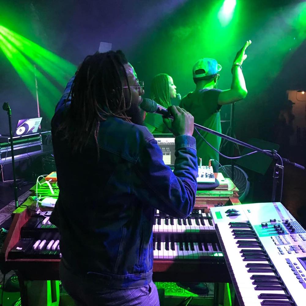 Azwalf Hazworf & The Love Session Orchestra (@azwalfnlovesession
