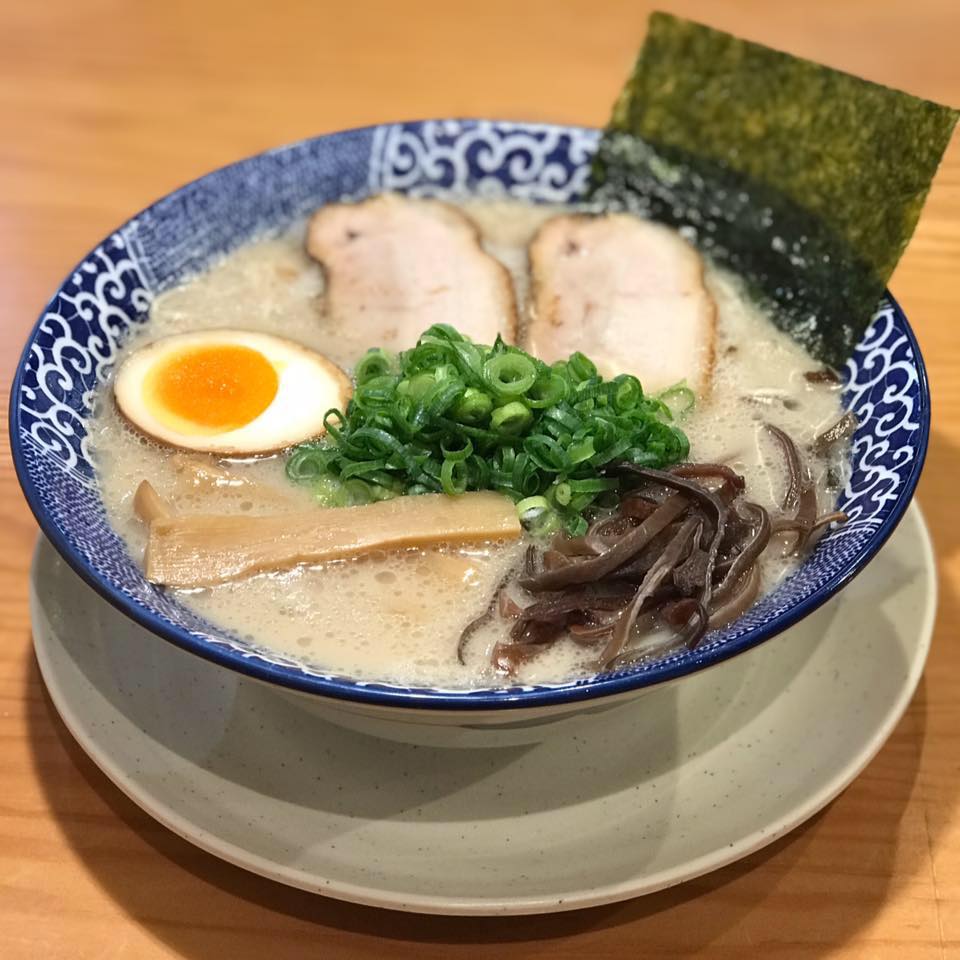 鶴 亀 ラーメン
