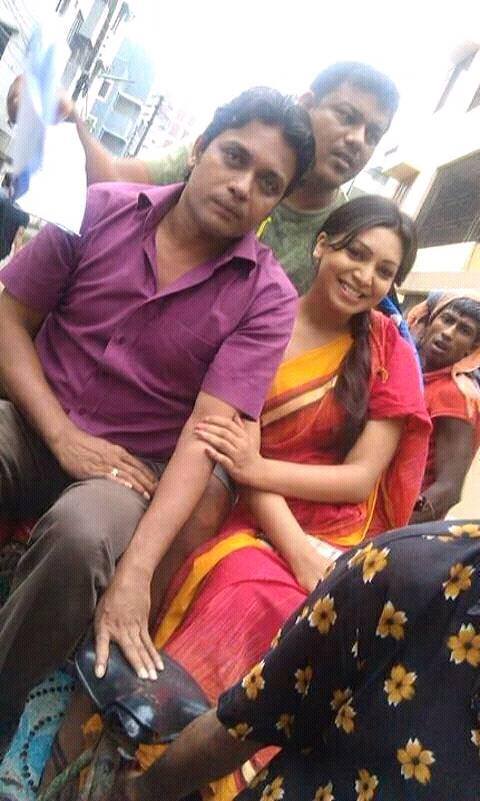 হাসির বক্স