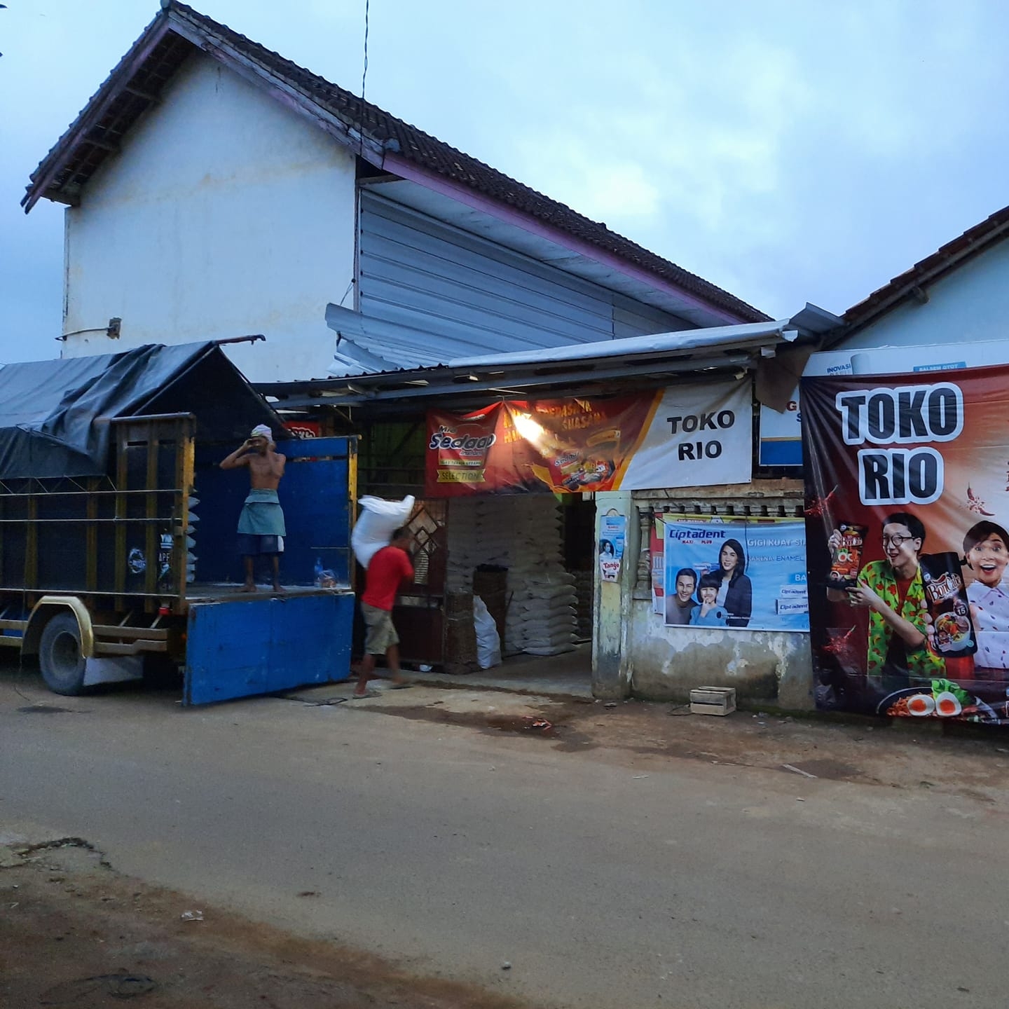 TOKO RIO | Natar