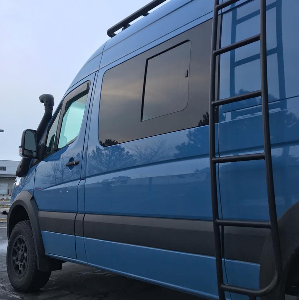 AM Auto Windows