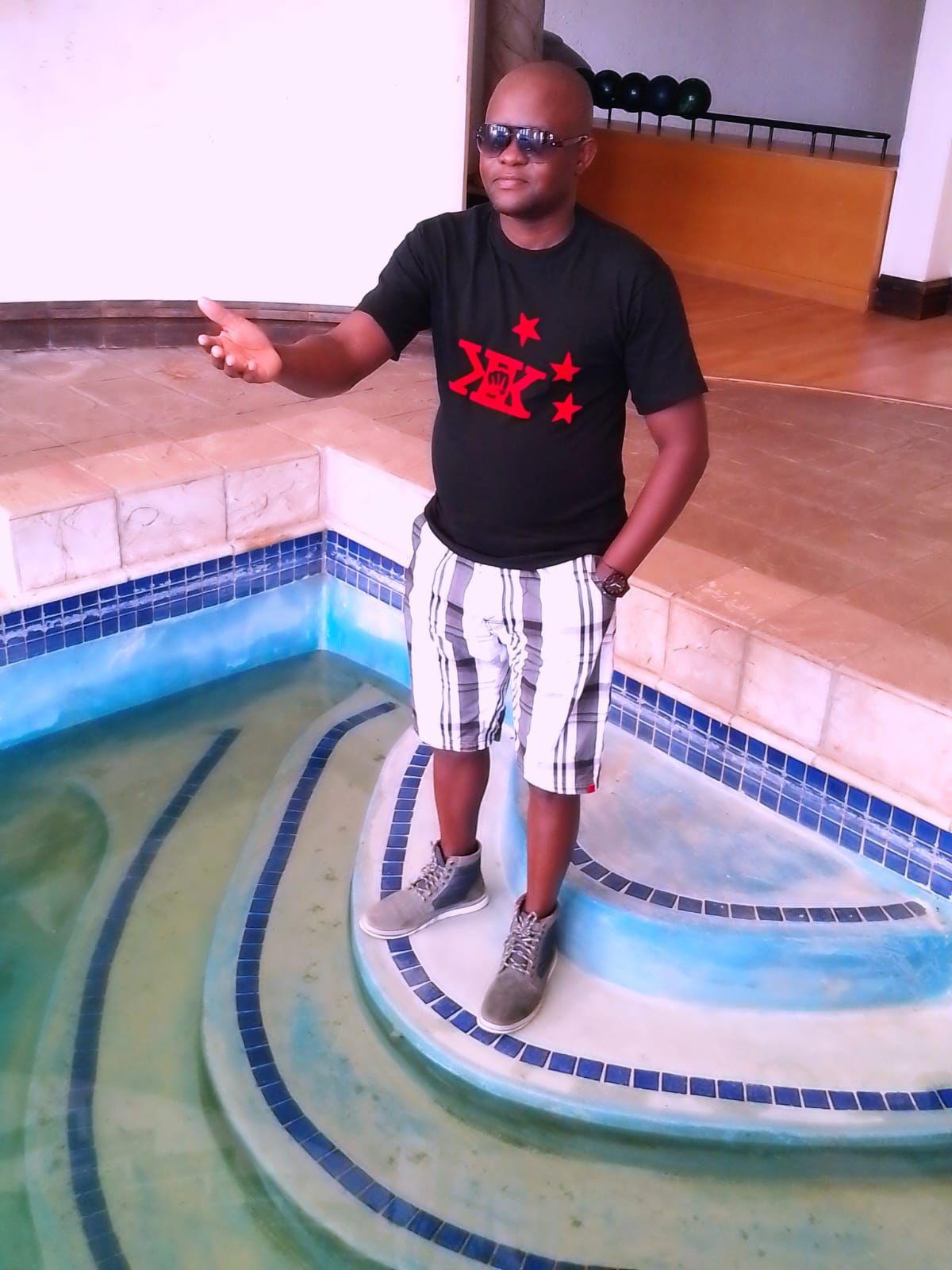 SHALOM MOUNT VALLEY SUNDAY SERVICE WITH ORIGINAL PAPA PROPHET DR DAVID ...