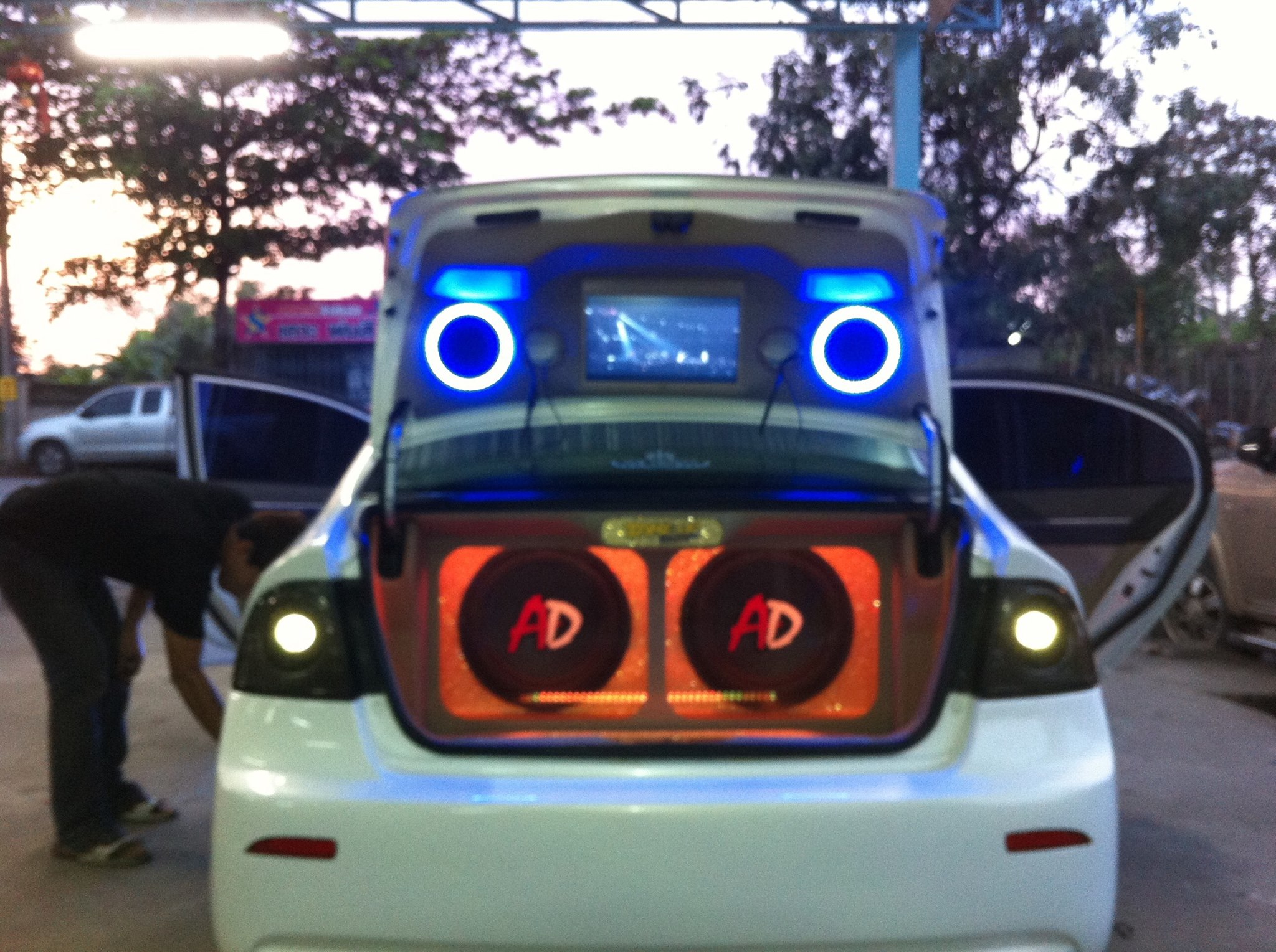 Rattana Car Audio System | Amphoe Muang Nonthaburi
