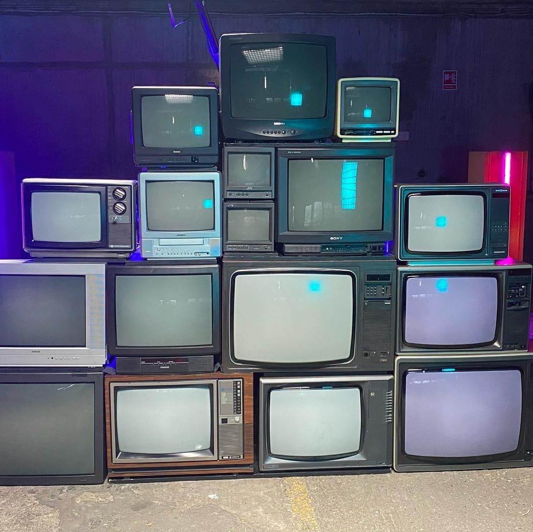 savetheCRTs | Selling large lot of IBM 10” color monitors | Facebook