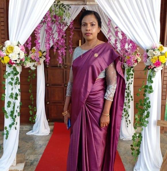 DaMmIkA MuNaSiNgHe