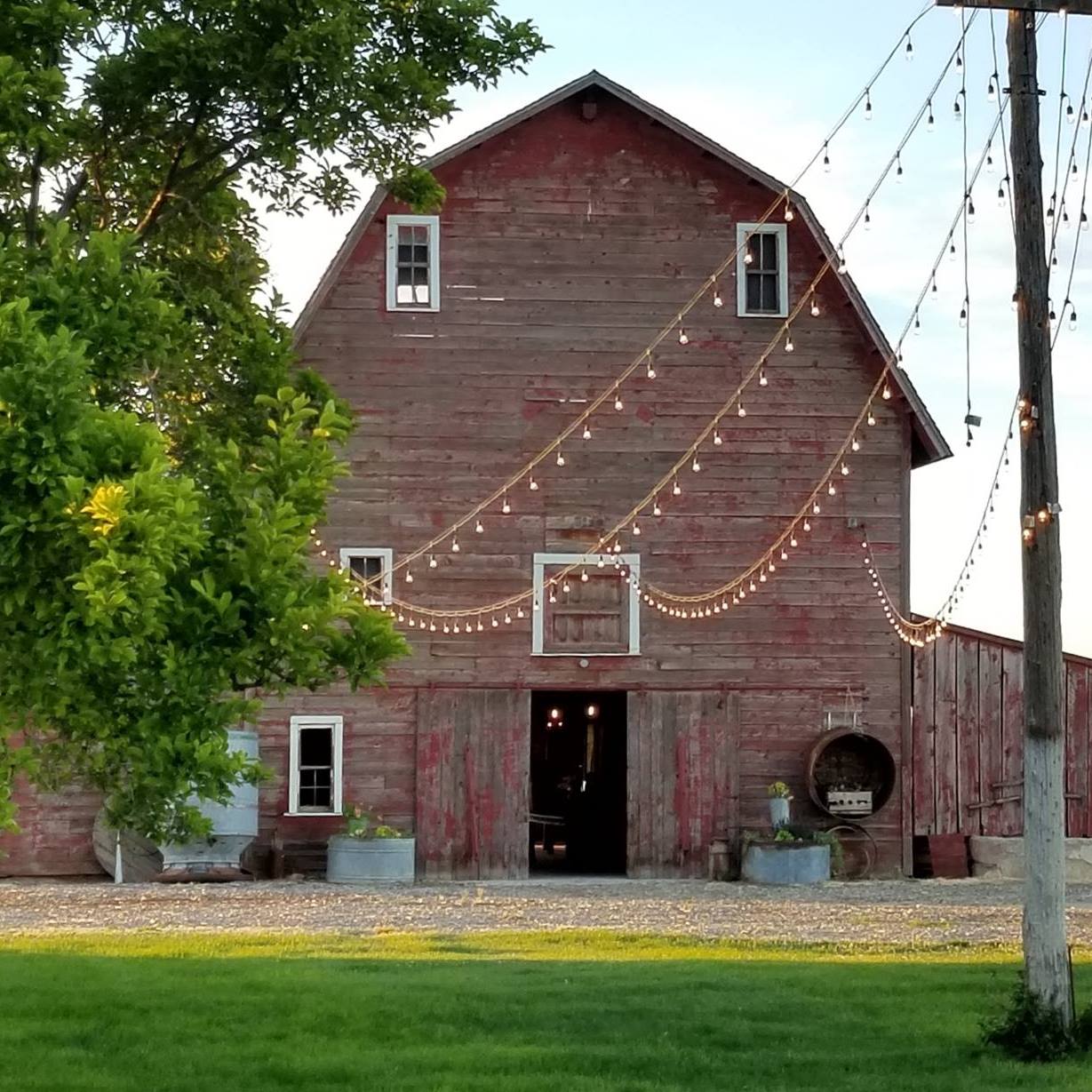 Rusty Red Barn