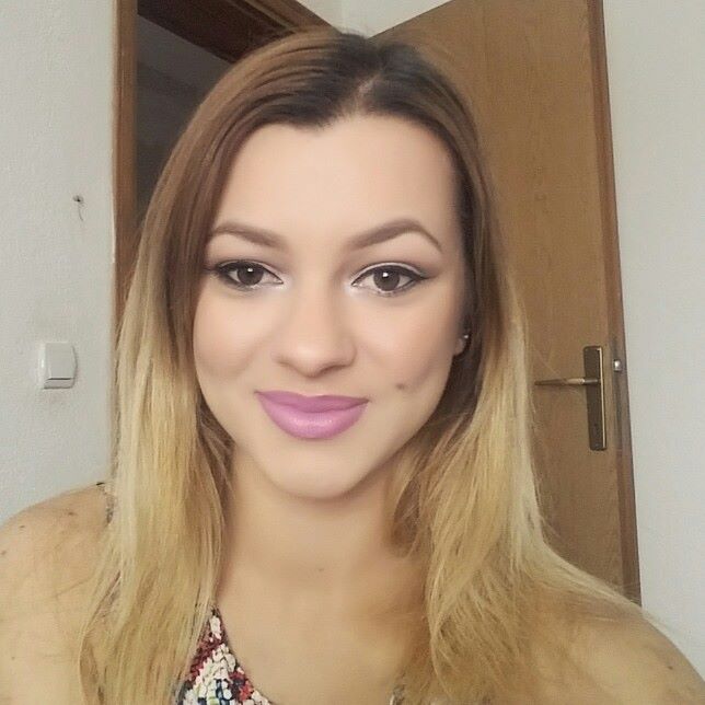Dzenita make up