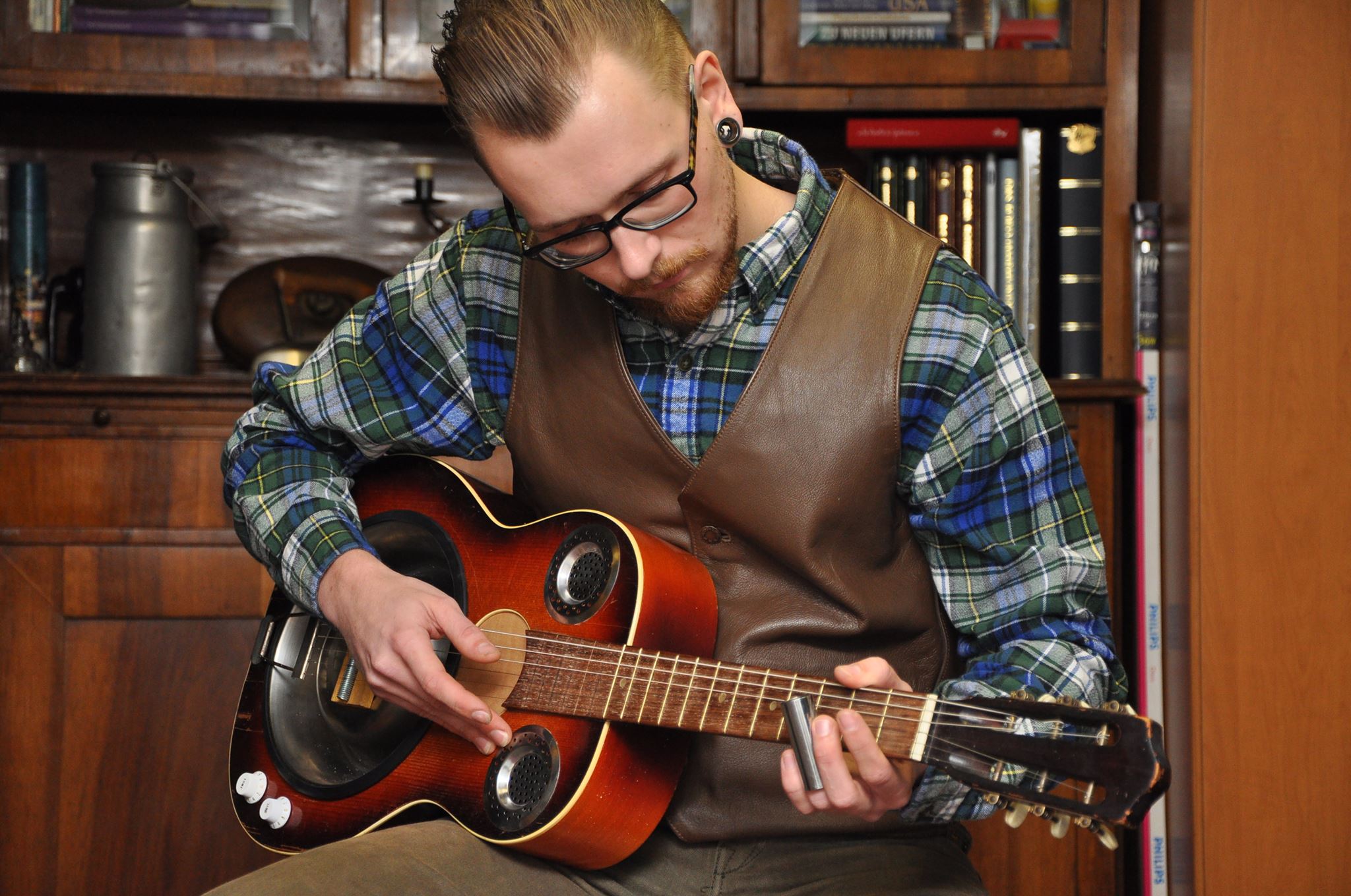 Bee Wee Python Guitars