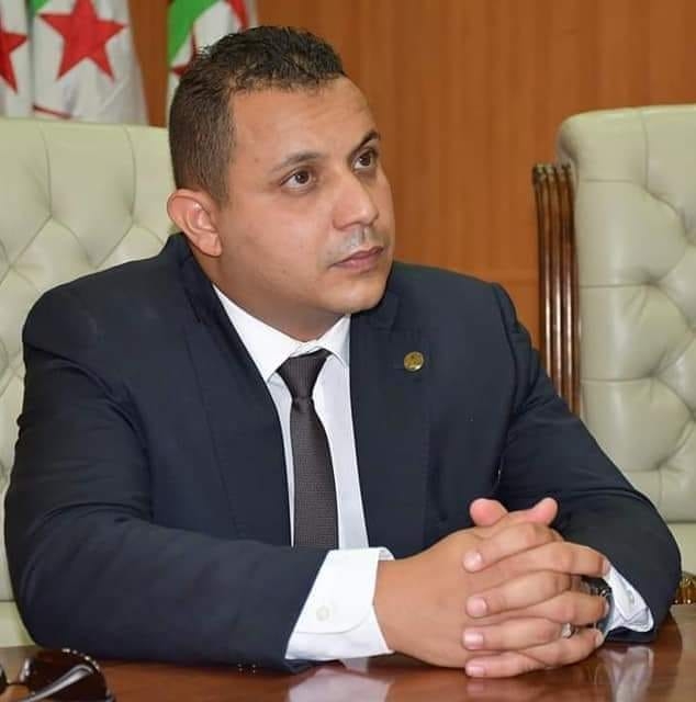 صفحة دعم ومساندة المترشح السيد لياس لوصيف