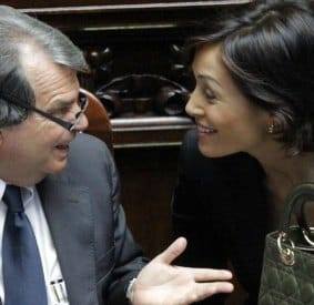 Ci conosciamo su Tinder.... - Vabbè. Mi sono fatta di peggio ...