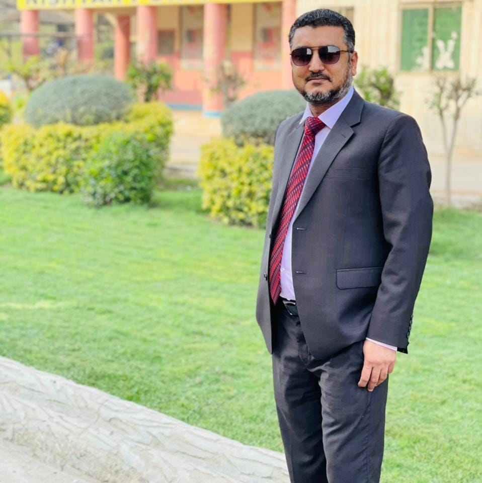 Dr Azhar Hussain - Orthopaedic and Joint Replacement Surgeon | Multan