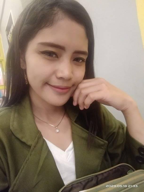 Amy Razi Armada