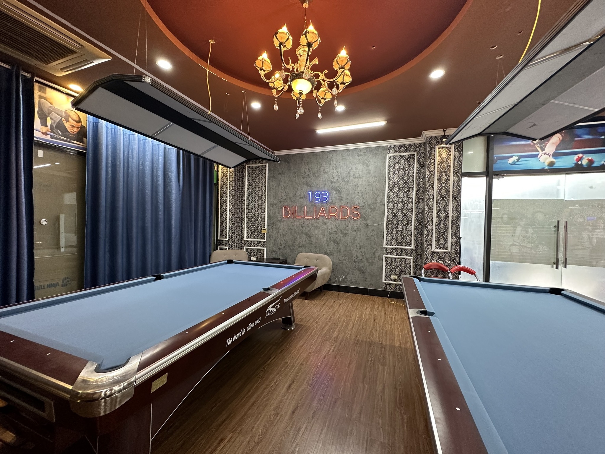 193 Billiards Club