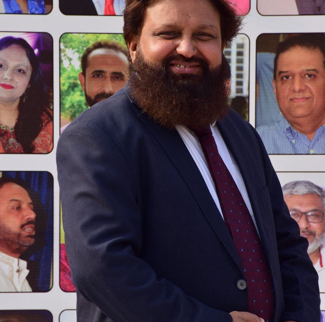 Dr. Munir Awan