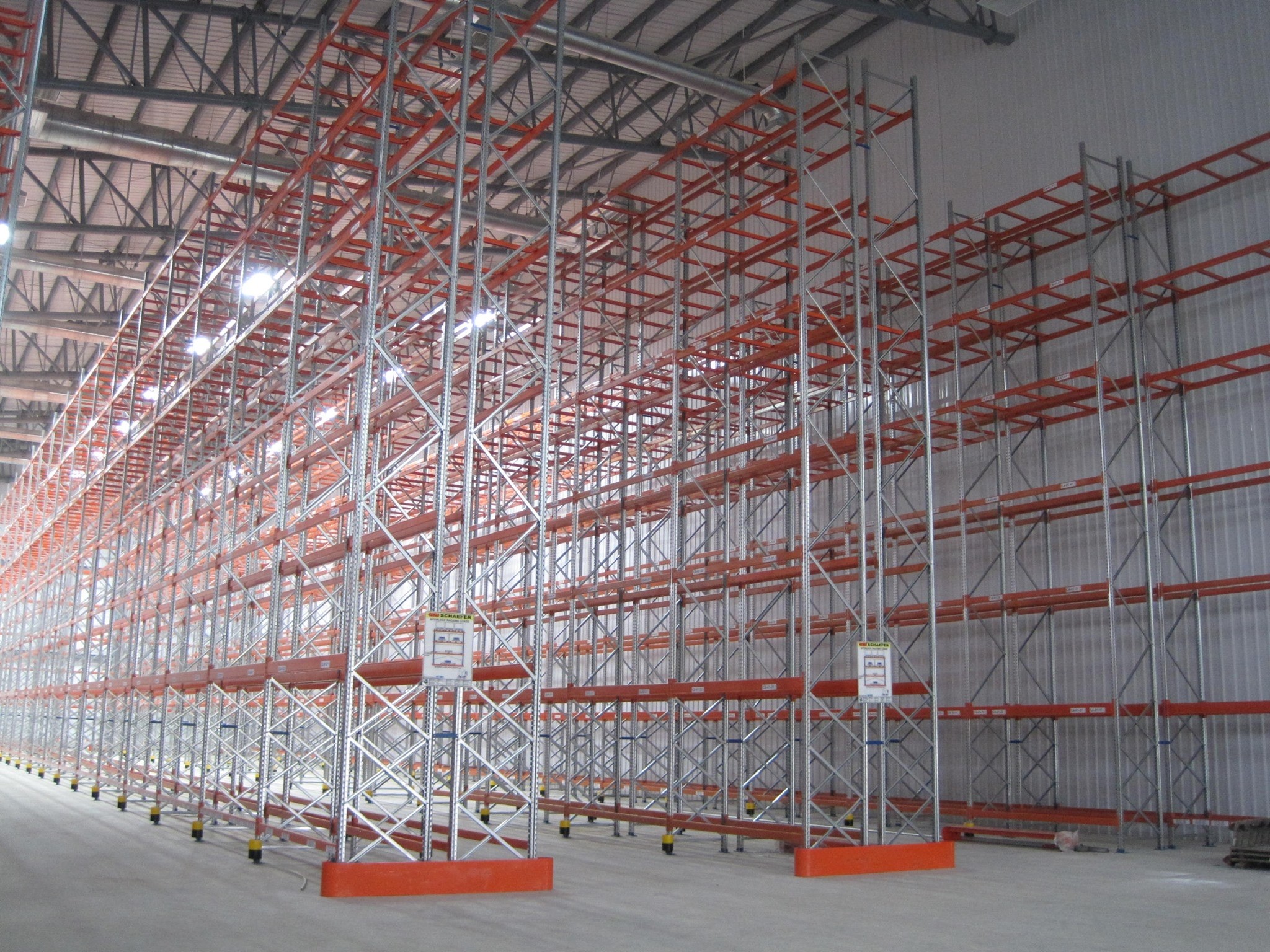 Hệ thống kệ rack và băng tải conveyor - AST