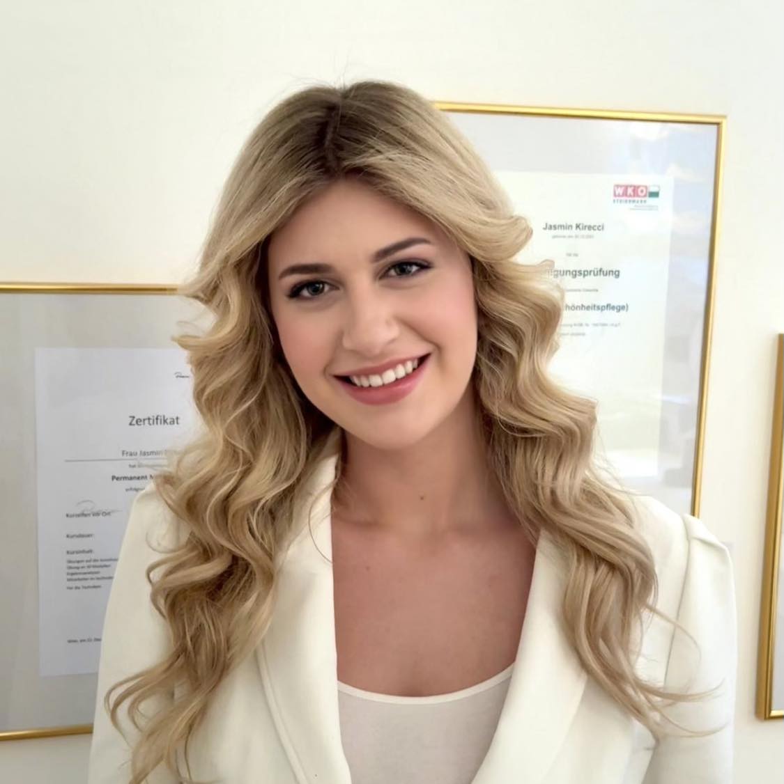 exklusives-angebot-in-villach-permanente-wimpernkranzverdichtung-f-r