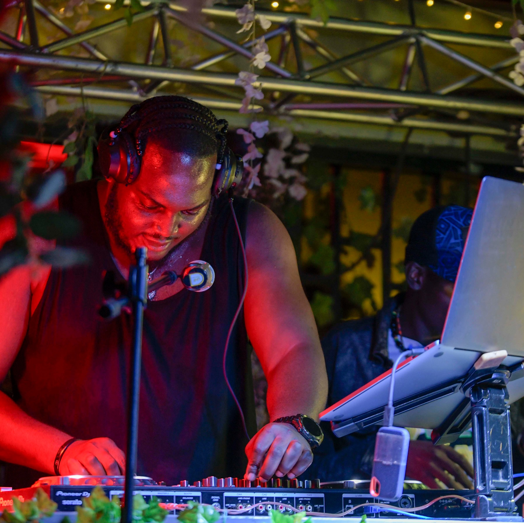 Sowe B DJ