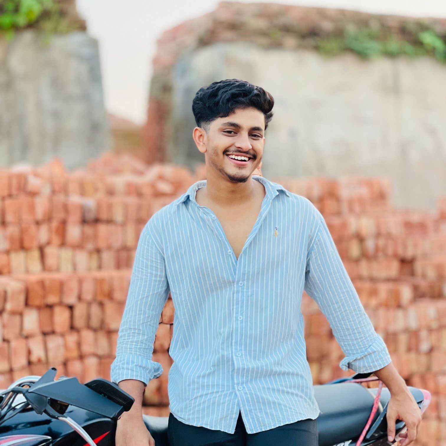 Rs Raj Khan