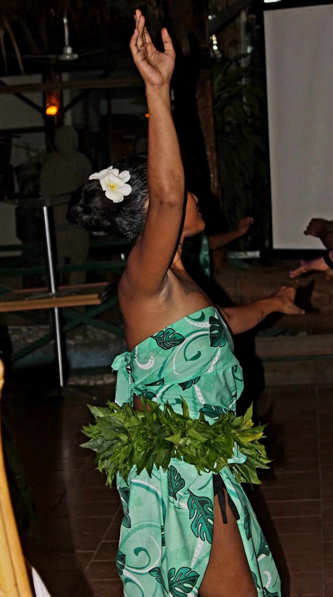 Theislanddancers Hula tutorials