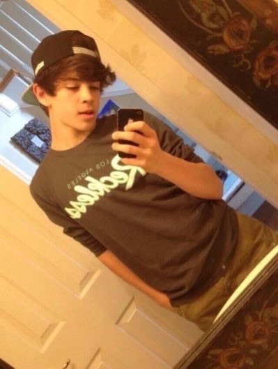 Hayes Grier is so hot