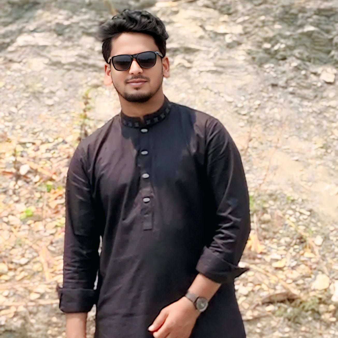 Sharif R