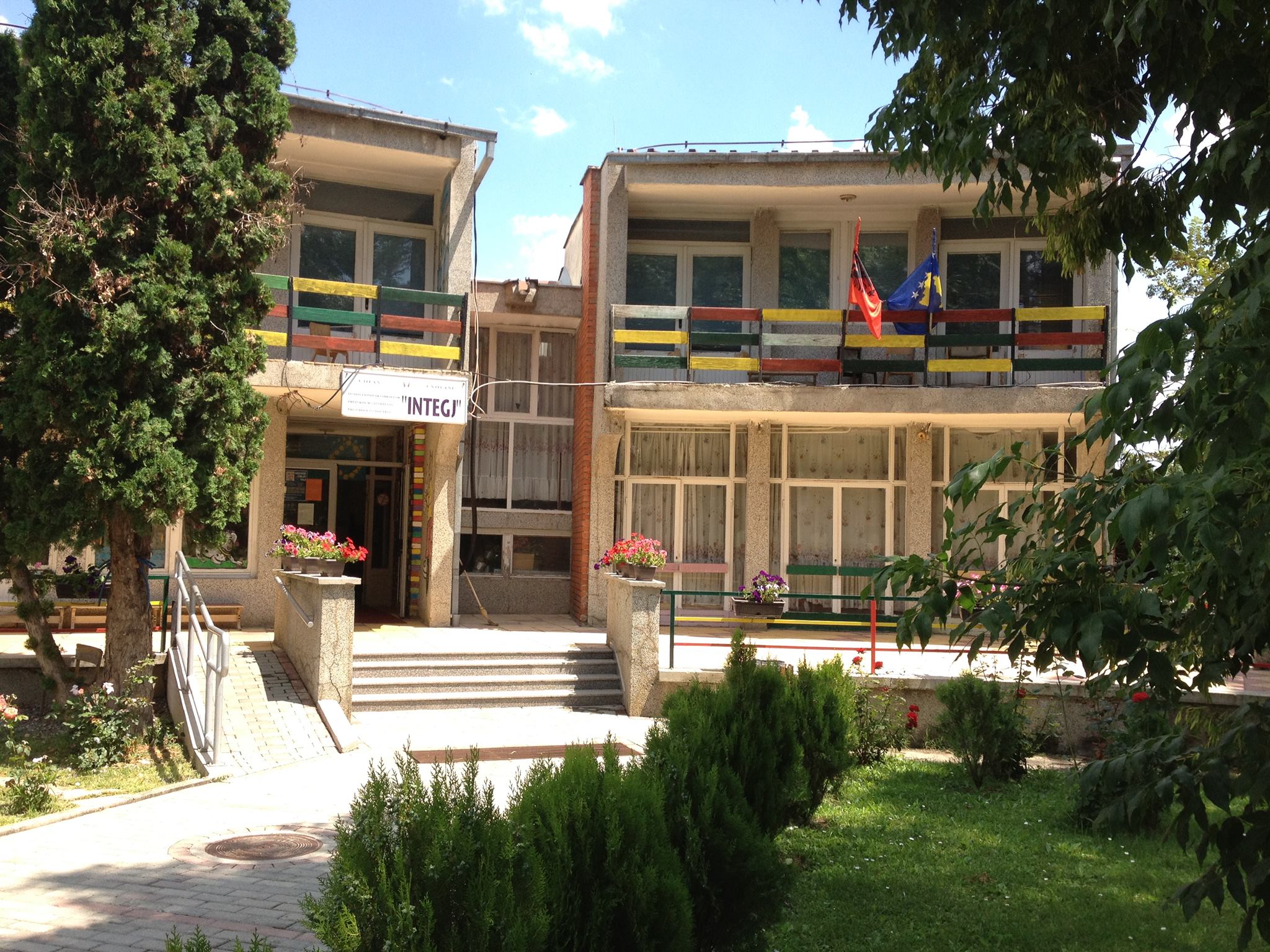 Institucioni Parashkollor 