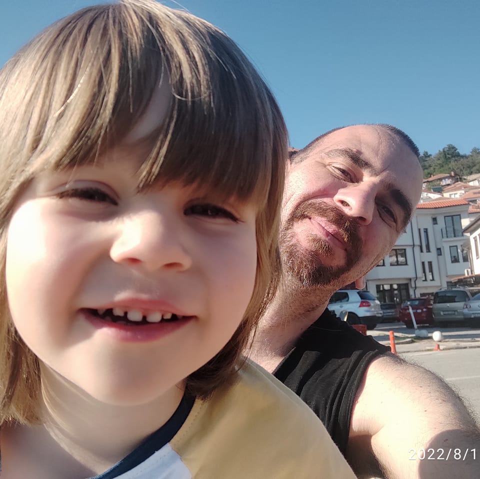 VW TOUAREG OWNERS CLUB | Hello everyone. I want to replace the battery ...