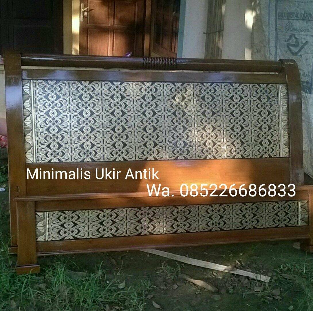 Minimalis ukir antik