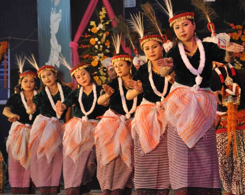 Manipur Yelhou khunai