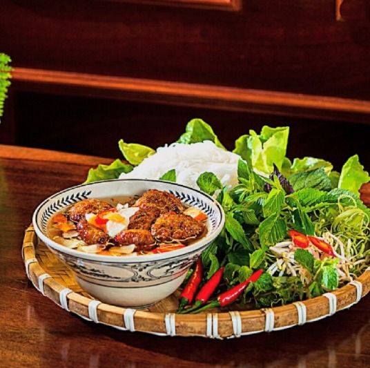 Bún chó, thịt chó thui rơm