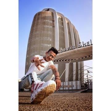 Manav_Rathod_》》