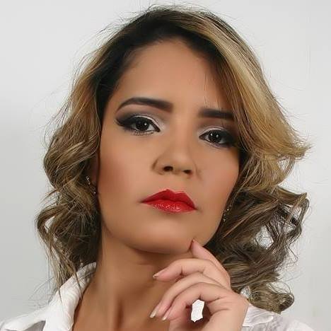 Caroline Mathias - Coach de Nutrição e Bem Estar
