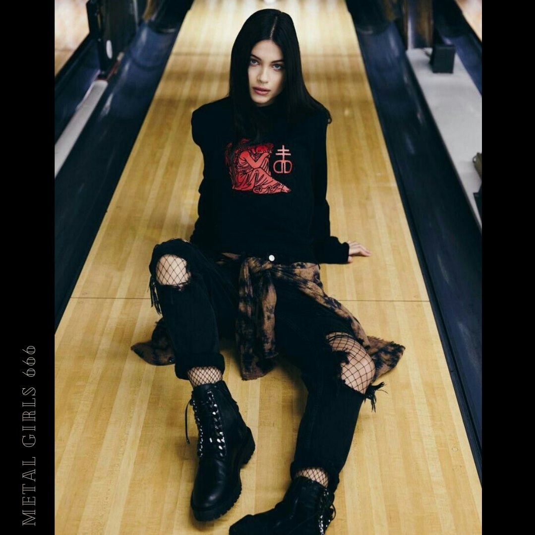 Metal Girls 666