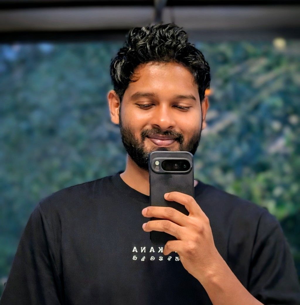 ගෝඨාගෝගමට පහරදීම ගැන... - Tharindu Iranga Jayawardhana | Facebook