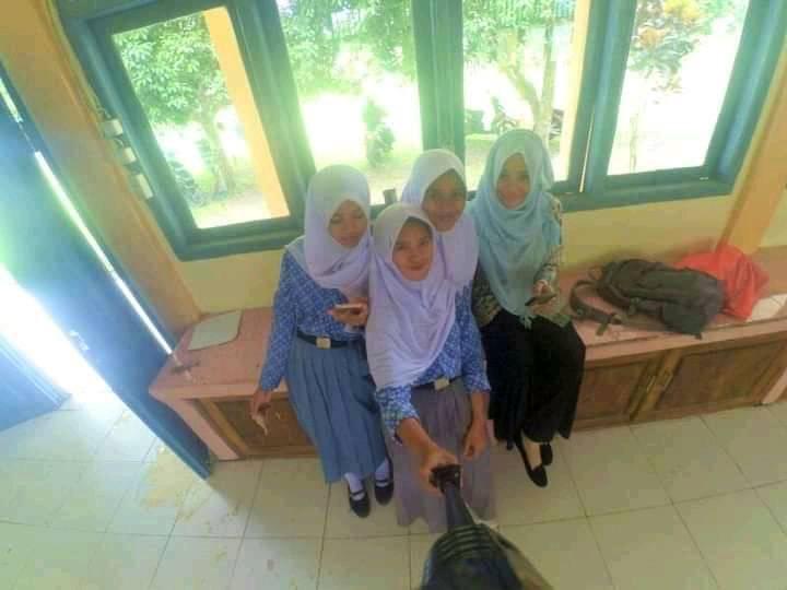 Mami Berlian Siti Aisyah Baruan Irma Umaternate Fitria Kahar Rosa Usman ...