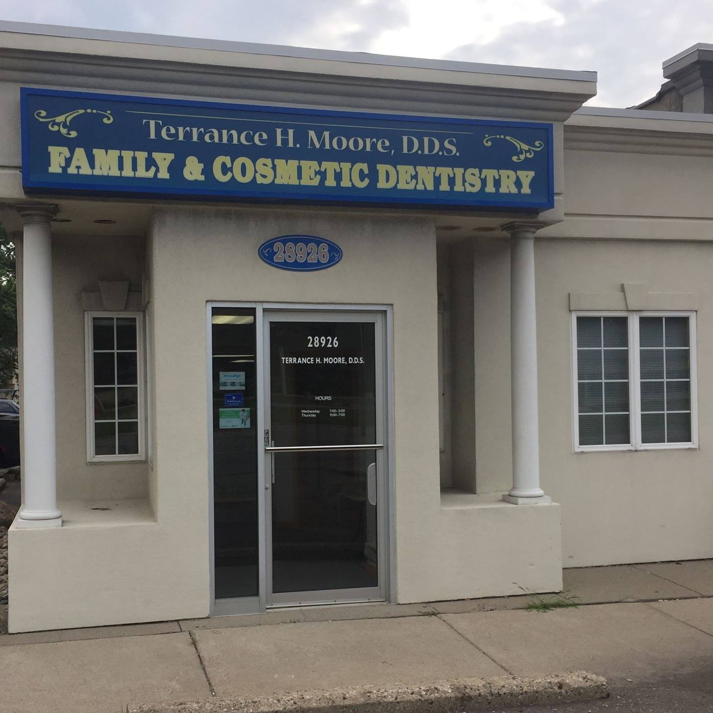 Moore Terrance H DDS | Royal Oak MI