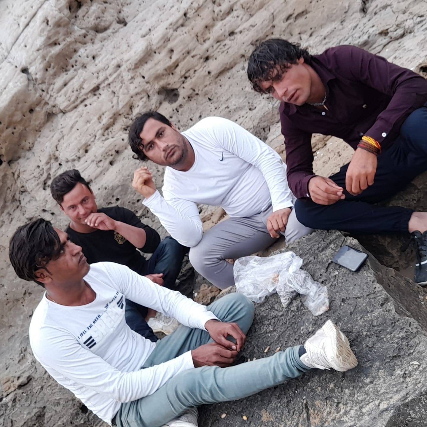 چا سره یی چی خوار او زار یی