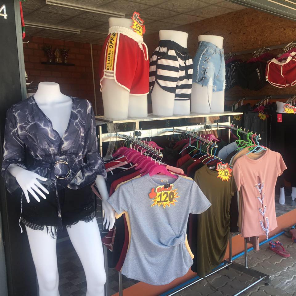 GP Style shop ตลาดนัดเปิดท้ายข้าง มอราชภัฎเลย